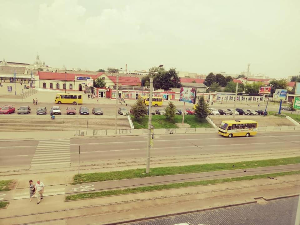 Городоцька 169, Жд Вокзал,Близько Центр,Парковка リヴィウ エクステリア 写真